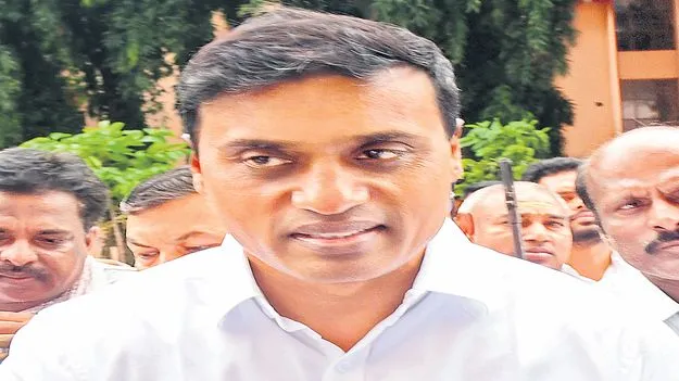 ACB Court: పోలీసు కస్టడీకి మిథున్‌రెడ్డి