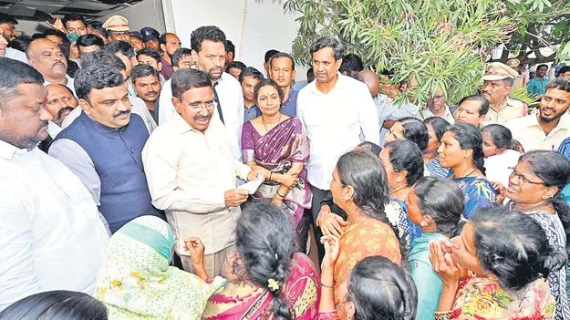 మార్చిలోపు టిడ్కో గృహాలు: మంత్రి నారాయణ