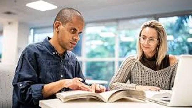 Visual Impairment: దృష్టిలోపం ఉన్నా  ఇంటర్‌లో సైన్స్‌ చదవొచ్చు