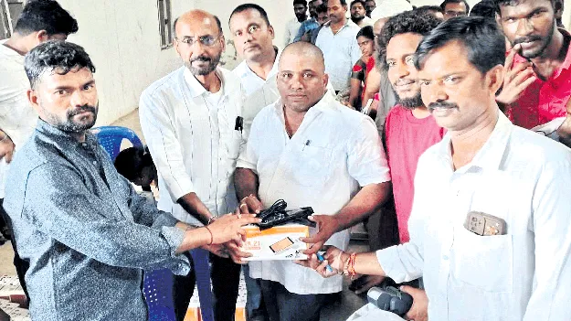 రేషన్‌ పంపిణీ  అక్రమాలకు చెక్‌