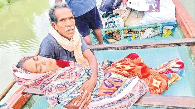 Heart Wrenching Movement: ఎంత కష్టం.. ఎంత కష్టం