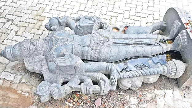  TTD Shilpa College Principal: అది విష్ణుమూర్తి విగ్రహం కాదు