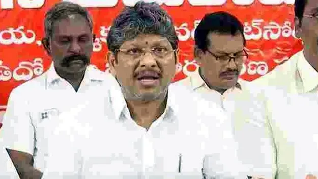 ఉద్యోగుల బకాయిలు చెల్లించండి: బొప్పరాజు