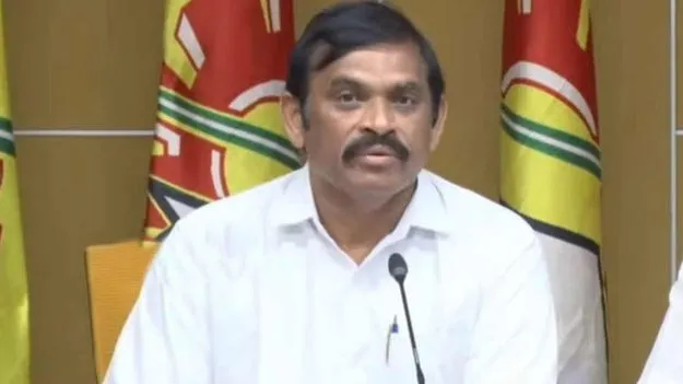 నిధులు పక్కదారి పట్టించారు:  భూమిరెడ్డి