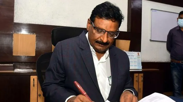 Corruption Allegations: అవినీతి ఆరోపణలున్నా బేఖాతరు