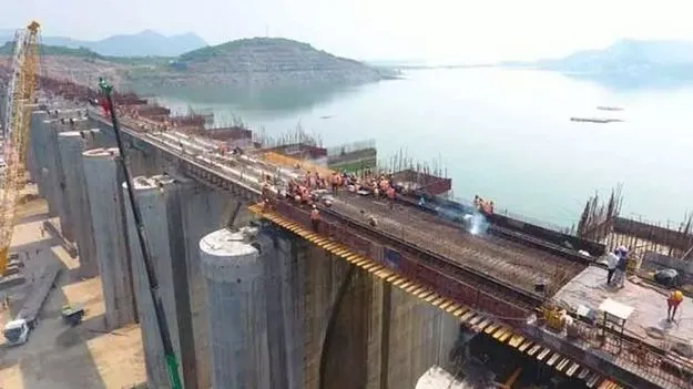 Polavaram Project: శభాష్‌.. వరదను నియంత్రించి డయాఫ్రంవాల్‌ నిర్మిస్తున్నారు!