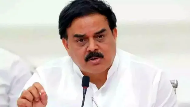 ధాన్యం బకాయిలు ఎగ్గొట్టి యూరియాపై ఆందోళనలా..: నాదెండ్ల