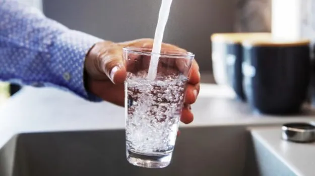 Risk of overhydration: ఎక్కువగా నీరు తాగుతున్నారా? అధిక హైడ్రేషన్ ఎంత ప్రమాదమంటే..