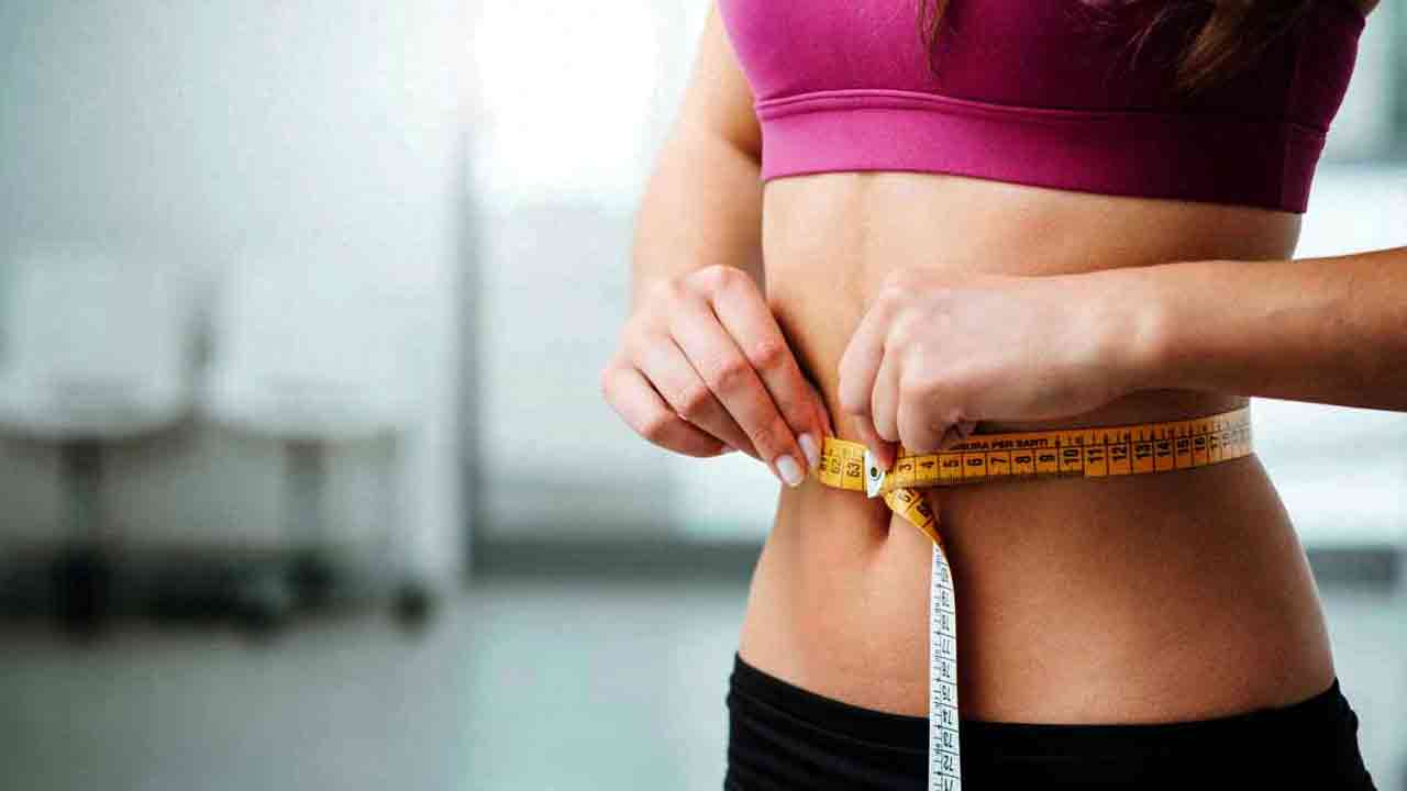 Health Tips: నెల రోజుల పాటు రోజుకు 5 నానబెట్టిన బాదం పప్పులు తింటే.. జరిగేది ఇదే.. 