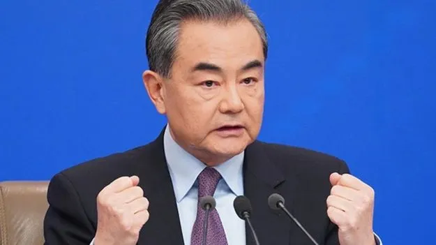 China-Trump Tariff Threat: 100 శాతం సుంకం తప్పదంటూ ట్రంప్ హెచ్చరికలు..  స్పందించిన చైనా