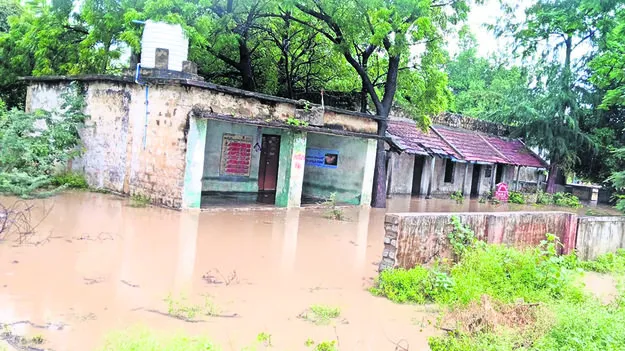 జంగంపల్లిలో భారీ వర్షం