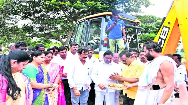 తాగునీటి పైప్‌లైన పనులు ప్రారంభం