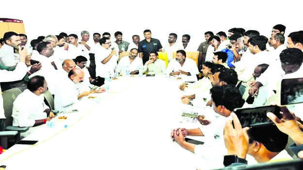 బీటీపీ నిధుల విషయాన్ని సీఎం దృష్టికి తీసుకెళ్లండి