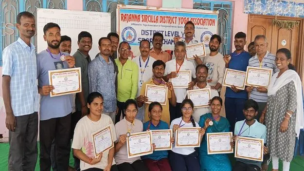 జిల్లా స్థాయి యోగా పోటీలకు స్పందన 