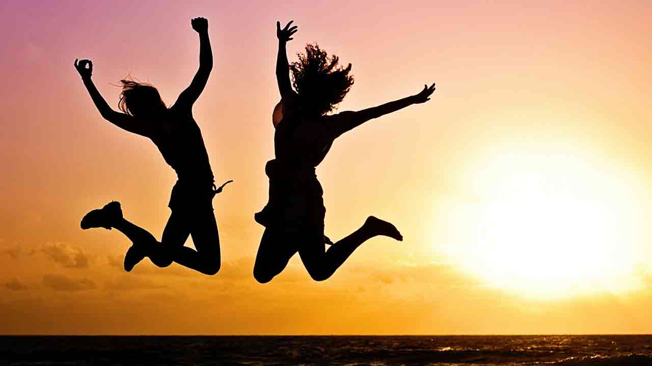 Health Tips: నెల రోజుల పాటు రోజుకు 5 నానబెట్టిన బాదం పప్పులు తింటే.. జరిగేది ఇదే.. 