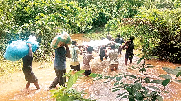   Funerals అంత్యక్రియలకు అవస్థలు