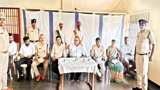 ఖైదీలు సత్ప్రవర్తనను అలవర్చుకోవాలి