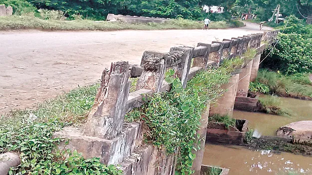   Bridge    వంతెనల వెతలు తీరేనా?