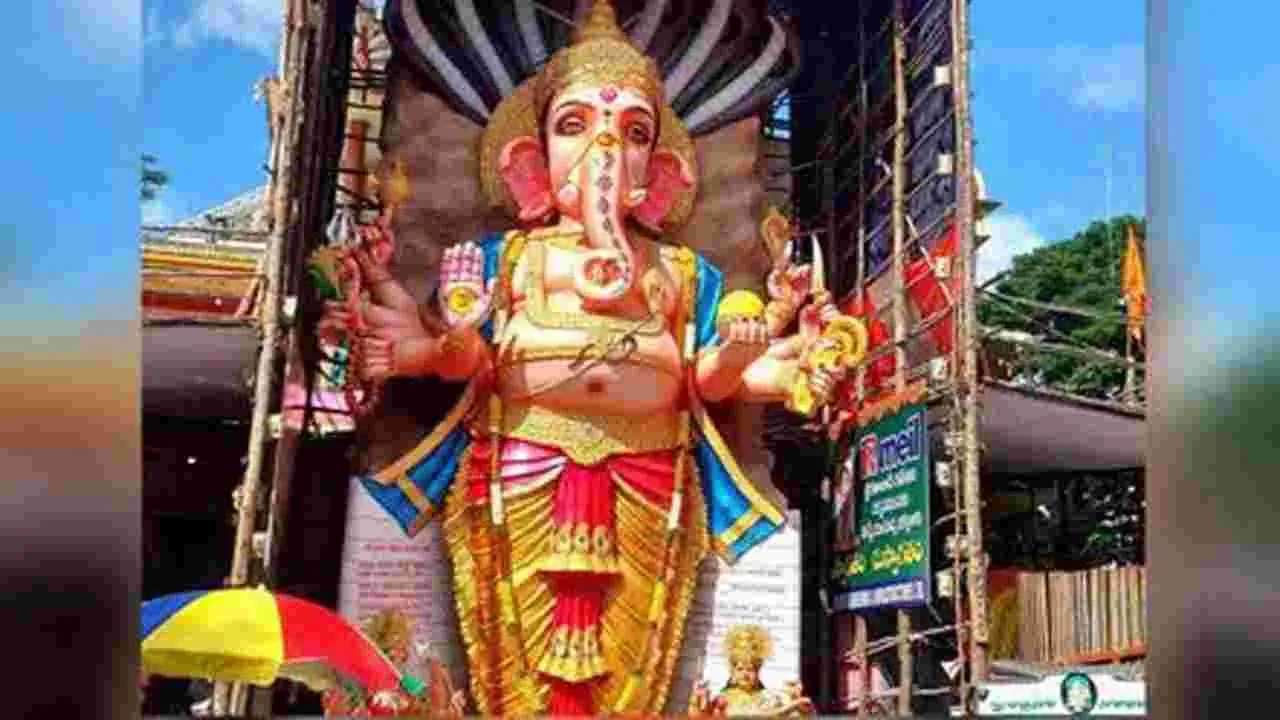 Khairatabad Ganesha: నేటి రాత్రి 12 గంటల వరకే దర్శనాలు.. 