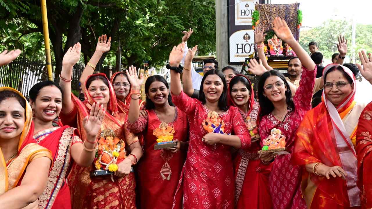 Ganesha Immersions Highlights: వావ్.. గణేష్ నిమజ్జనంలో అదరగొట్టేశారుగా..