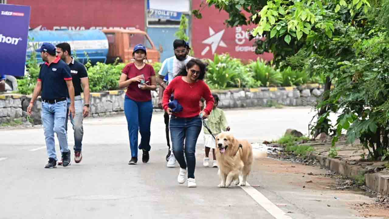 హైదరాబాద్‌లో జిగ్లీ వాకథాన్‌.. అబ్బురపరిచిన డాగ్స్ విన్యాసాలు