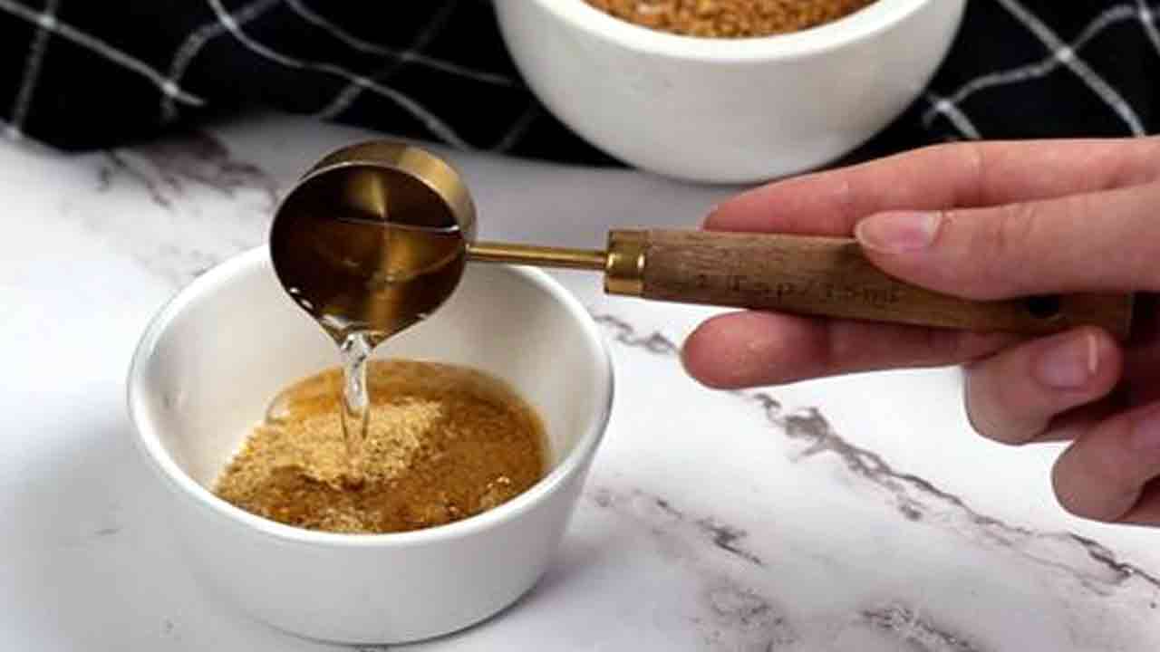 Hair Health Tips: మీ నూనెలో ఇది కలిపి జుట్టుకు రాస్తే.. ఎన్ని ప్రయోజనాలు ఉంటాయో తెలుసా..