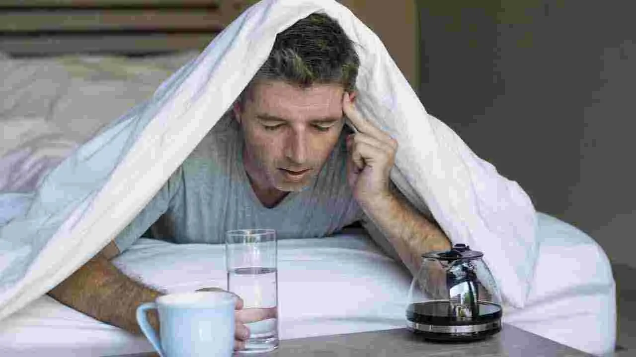 Hangover Hacks: తాగింది దిగలేదా? హ్యాంగోవర్ కోసం అల్టిమేట్ హ్యాక్స్ ..!