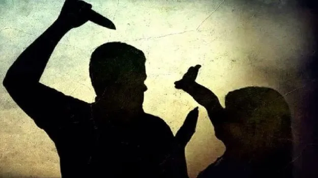 Husband Kills Wife: బంధువుల ఇంట్లోనే భార్య పట్ల భర్త ఎంతకు తెగించాడంటే