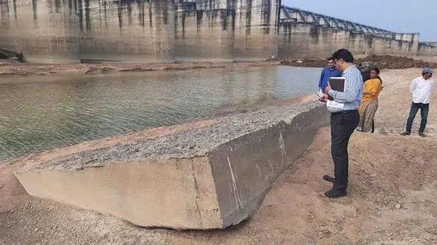 Sama : BJP మిత్రపక్షం BRS అనే నిజాన్ని నిర్వీర్యం చేసే అవకాశం అందిపుచ్చుకోండి :  సామా 