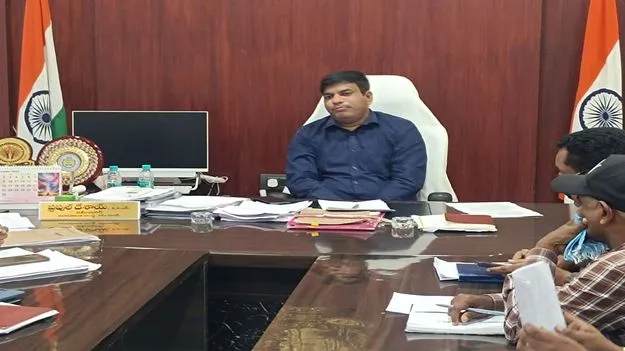 అభివృద్ధి పనుల టెండర్లు పూర్తి చేయాలి 