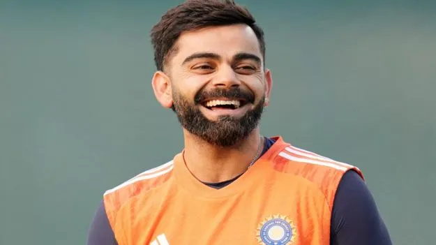 Kohli London test: కోహ్లీ పాస్.. లండన్‌లో టెస్ట్‌కు అనుమతి ఇవ్వడంపై ఫ్యాన్స్ ఆగ్రహం..