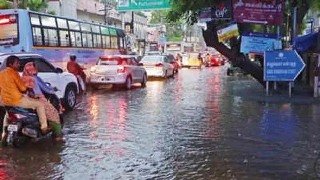 Heavy Rains: మధురైలో కుండపోత.. స్తంభించిన జనజీవనం