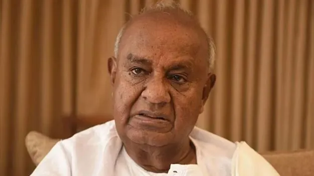 Devegowda: వీల్‌ చైర్‌లోనే పార్లమెంటుకు వెళ్తా..