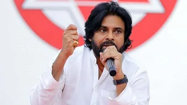 Pawan Kalyan: సేనతో సేనాని.. సభలో ఆసక్తికర సన్నివేశం..