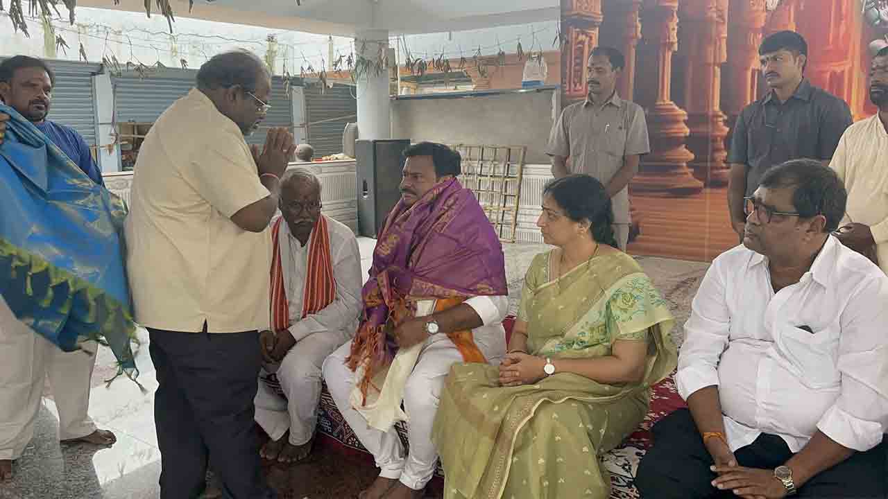  PVN Madhav: అనకాపల్లి నూకాంబిక అమ్మవారిని దర్శించుకున్న పీవీఎన్ మాధవ్