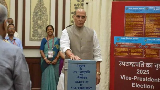 Vice President Election 2025: తొలి ఓటర్లలో రాజ్‌నాథ్, కిరిణ్ రిజిజు