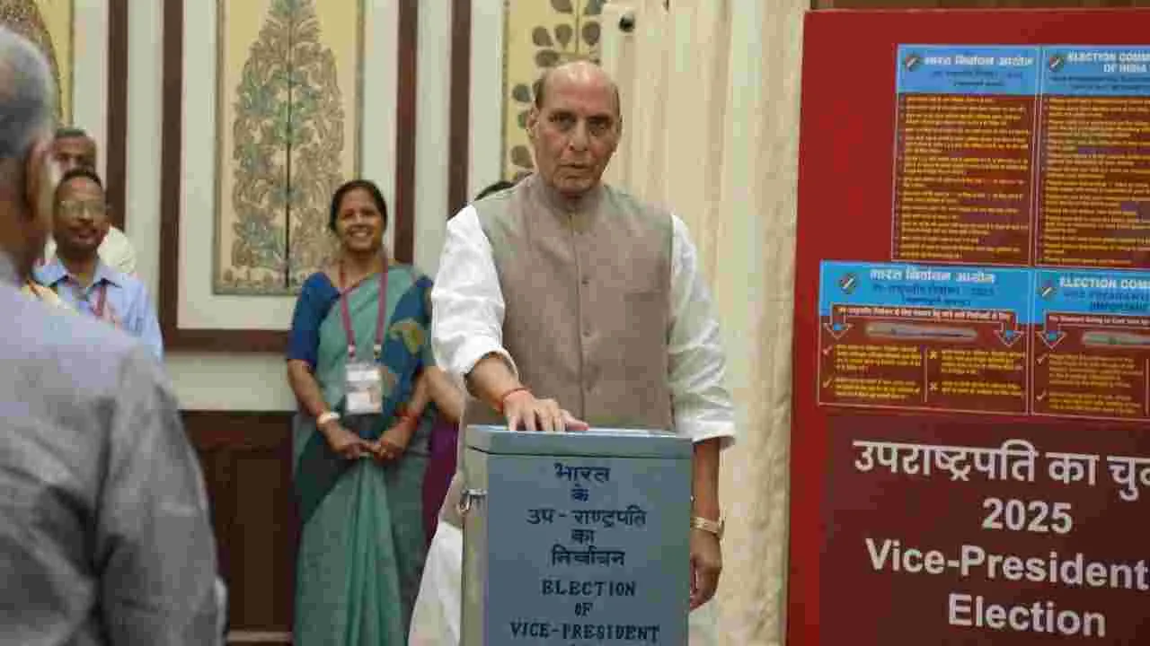 Vice President Election 2025: తొలి ఓటర్లలో రాజ్‌నాథ్, కిరిణ్ రిజిజు