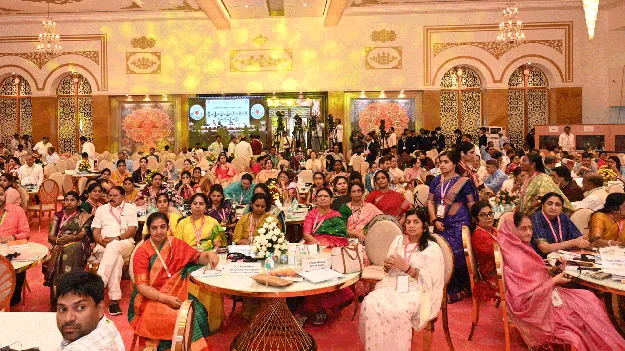 మహిళా శక్తి.. దేశానికి ప్రగతి