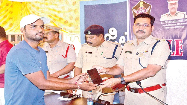  Recovery  Phones 206 ఫోన్ల రికవరీ