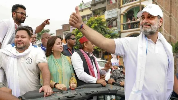 Tejaswi Yadav: సీఎం అభ్యర్థిగా ప్రకటించుకున్న తేజస్వి.. వేదికపై రాహుల్