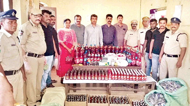 Adulterated liquor : కల్తీ మద్యం కలకలం