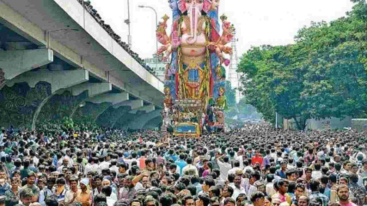 Hyderabad: ఆ 19 కిలోమీటర్లే కీలకం..