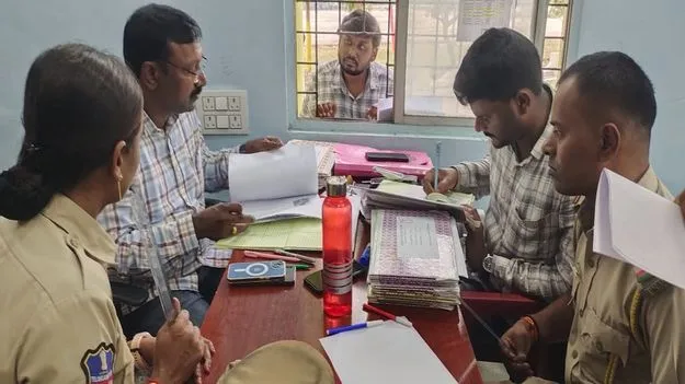 మద్యం టెండర్లకు  అరకొర దరఖాస్తులు