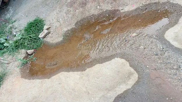 హుజూరాబాద్‌లో వృథాగా తాగునీరు