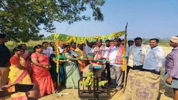 ధాన్యం కొనుగోలు కేంద్రాలు ప్రారంభం
