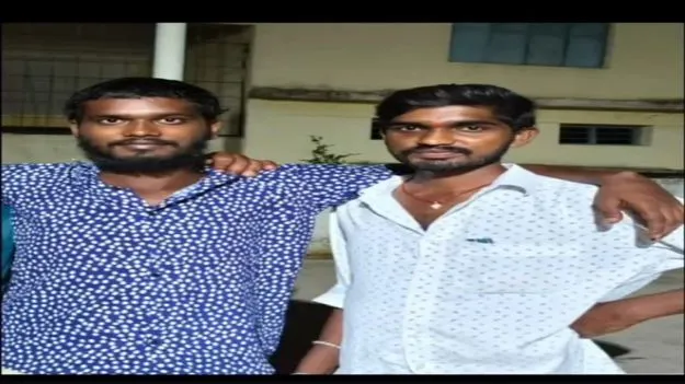 రోడ్డు ప్రమాదంలో ఇద్దరు యువకుల మృతి