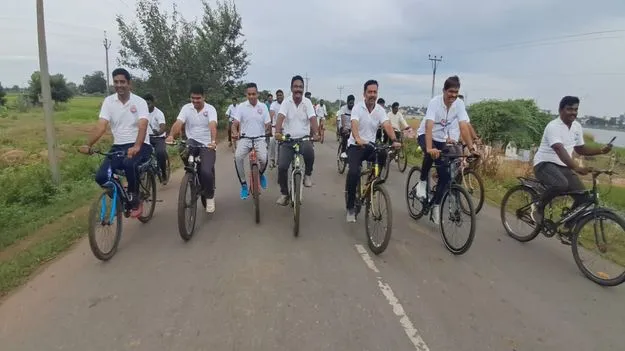 పోలీసు అమరుల సేవలు అజరామరం 