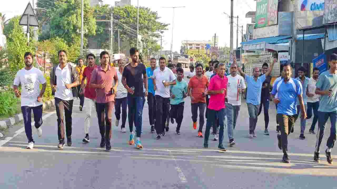 దేశ ఐక్యతకు ప్రతీ ఒక్కరు పాటుపడాలి