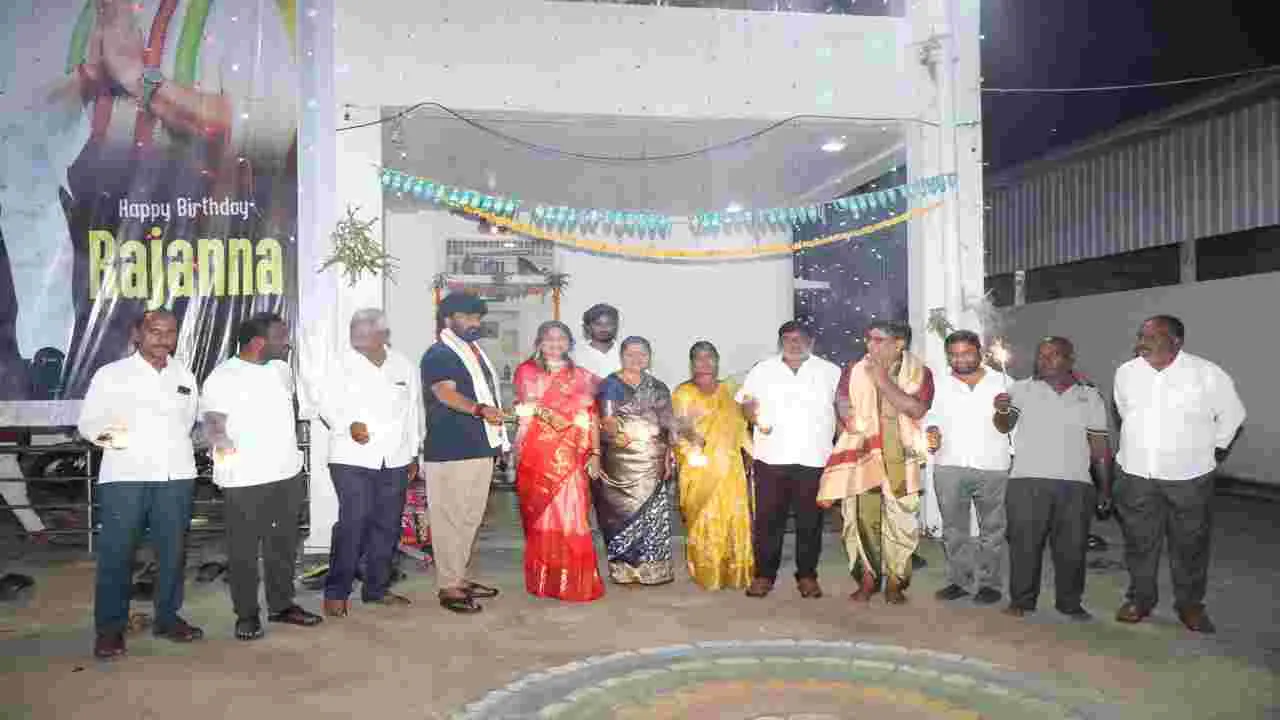 వైభవంగా దీపావళి సంబురాలు