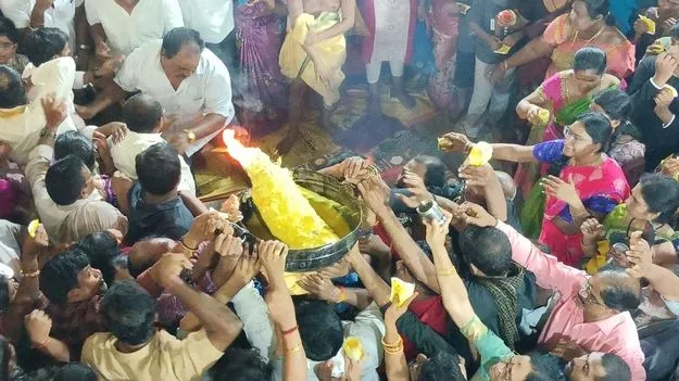 ఆచంటేశ్వరుడి సన్నిధిలో అఖండ జ్యోతి